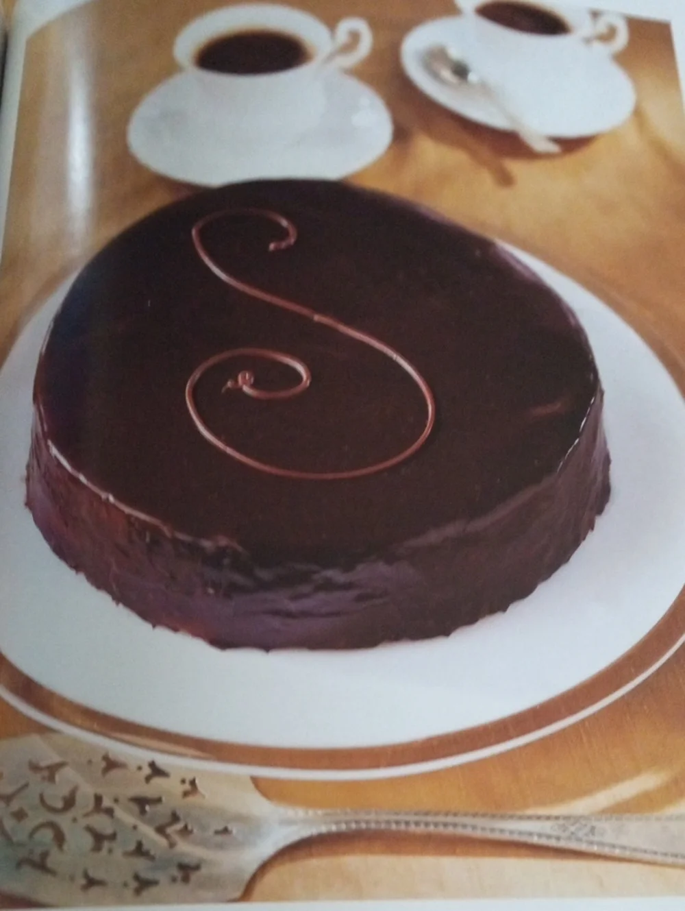 COOKBOOK Chocolate Cake - 150 Recipes